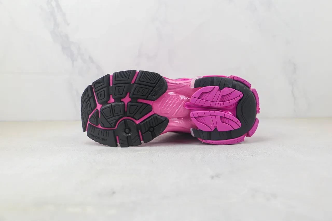 Balenciaga Runner 粉色和黑色厚底运动鞋 8