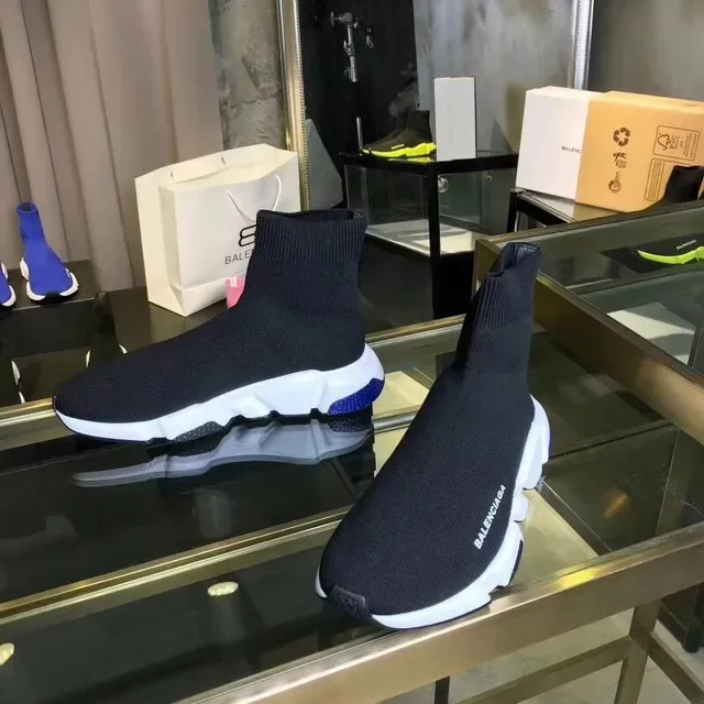 Balenciaga Speed Trainer sneakers lifestyle noir et bleu 4