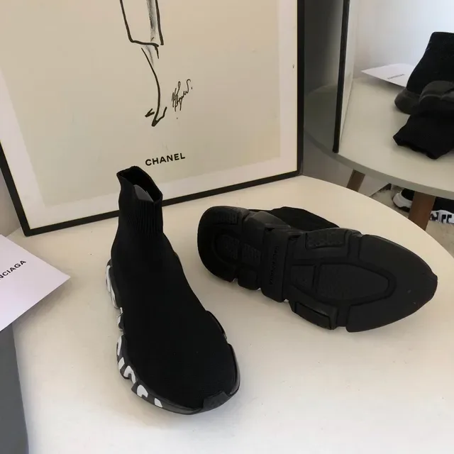 Balenciaga Speed Trainer Black and White حذاء أسلوب حياة 5