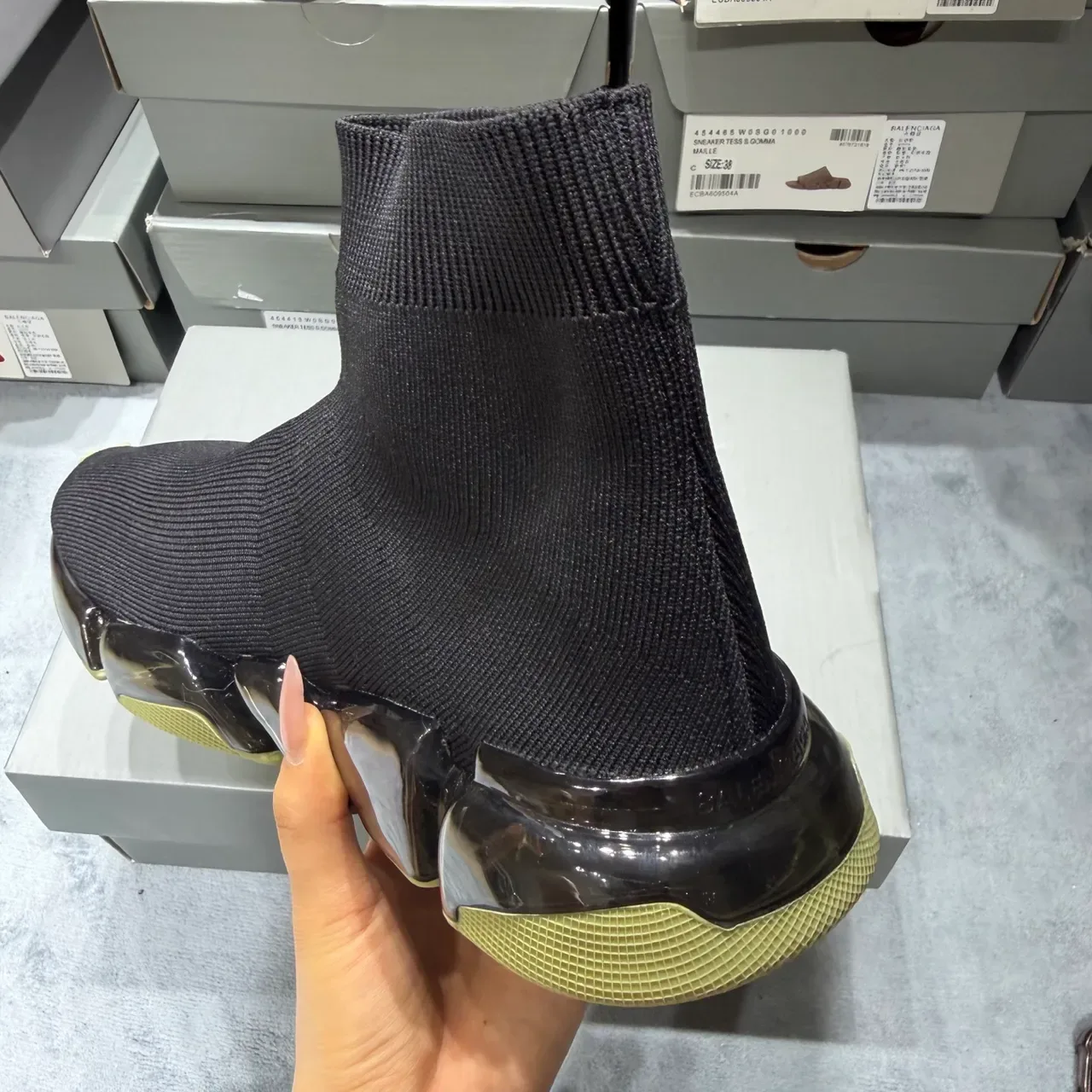 Balenciaga Speed Trainer काली ट्रांसल्यूसेंट सोल लाइफस्टाइल स्नीकर 4