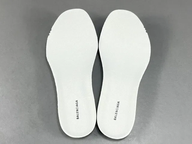 Balenciaga Track Trainer सफेद लाल काला चंकिंग स्नीकर 4