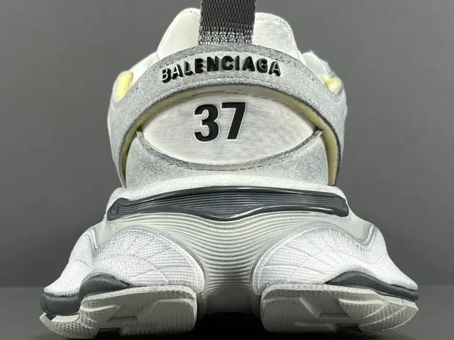 Balenciaga Track Trainer सफेद लाल काला चंकिंग स्नीकर 6