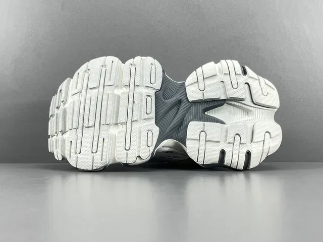 Balenciaga Track Trainer सफेद लाल काला चंकिंग स्नीकर 13