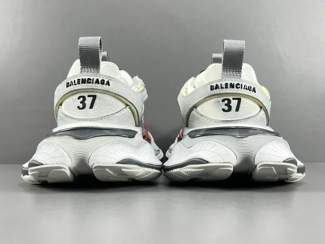 Balenciaga Track Trainer सफेद लाल काला चंकिंग स्नीकर 17