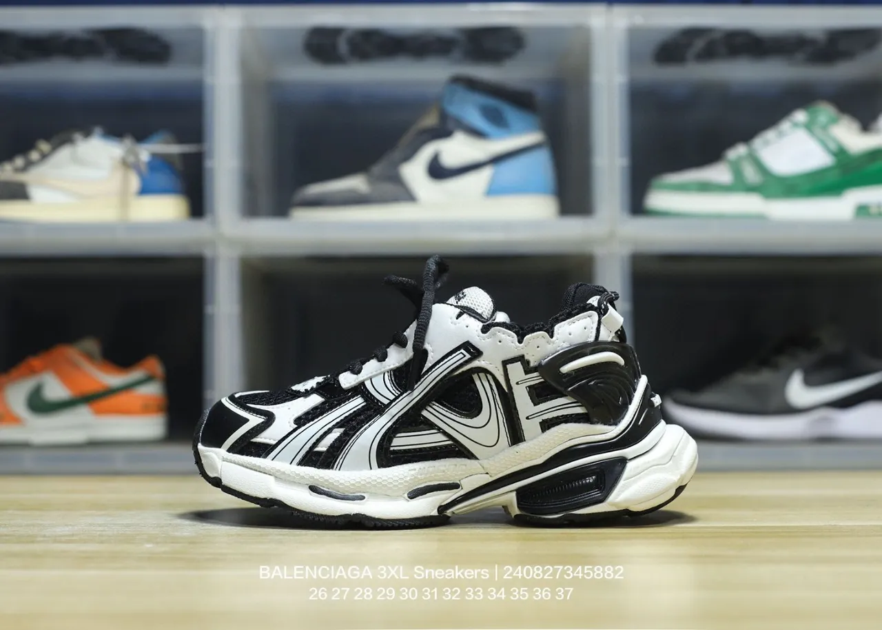 Balenciaga Track Trainer أبيض أحمر أسود رمادي أصفر نيون سينيكرز تشونكي 12