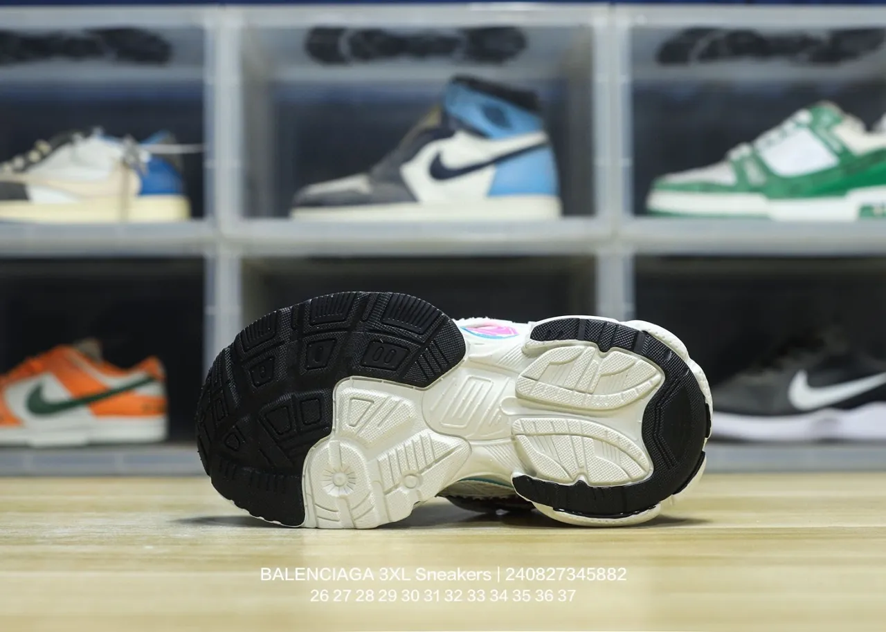 Balenciaga Track Trainer أبيض أحمر أسود رمادي أصفر نيون سينيكرز تشونكي 22