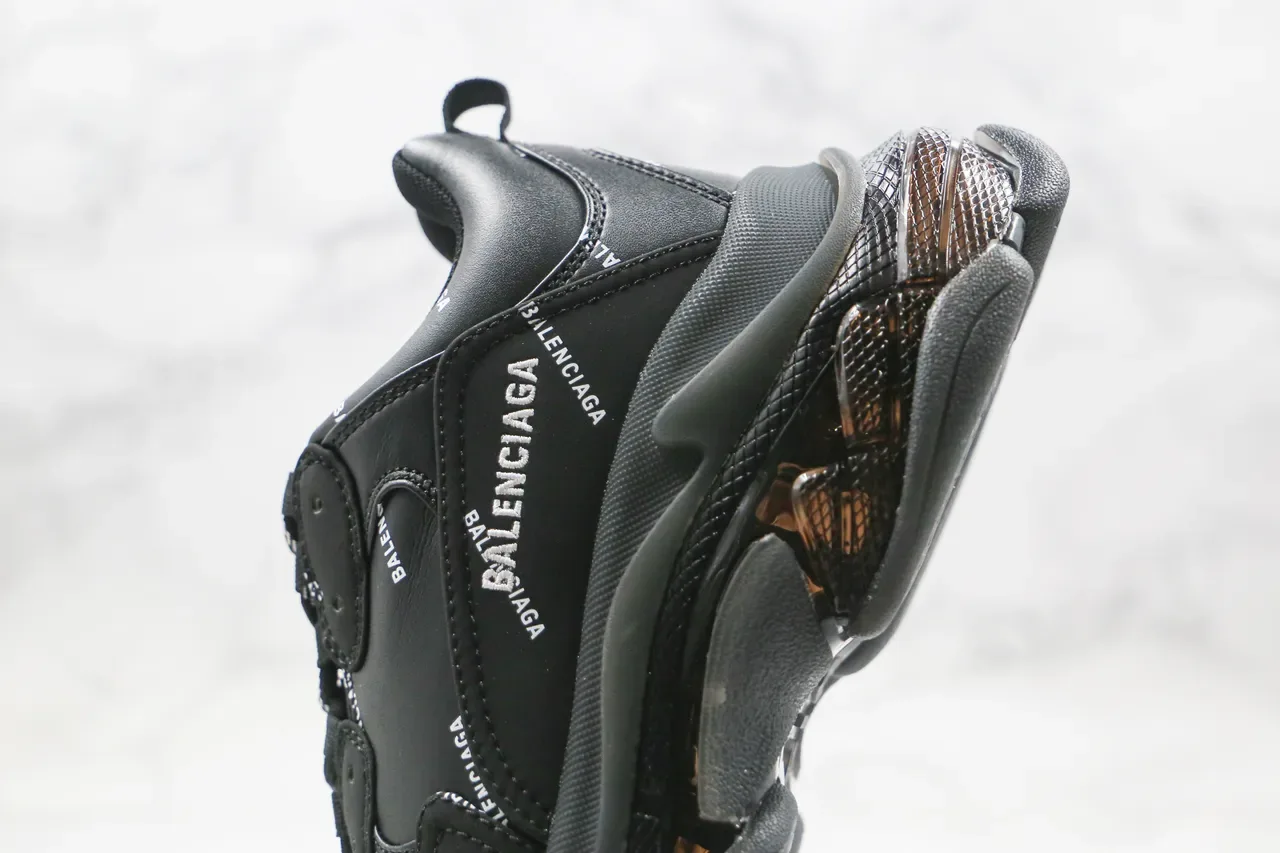 Balenciaga Triple S Zapatillas Chunky Negras con Impresión de Logo 6