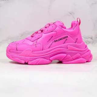 Balenciaga Triple S মোনোক্রোম পিঙ্ক চাঙ্কি স্নিকার