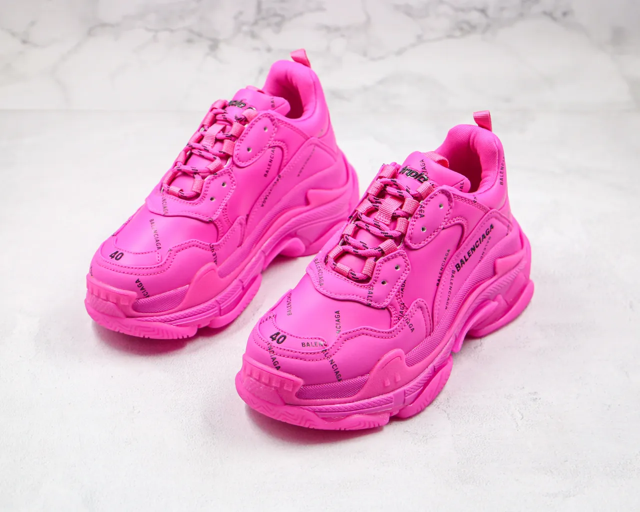 Balenciaga Triple S Monochrome Rose Chaussures Chunky 7