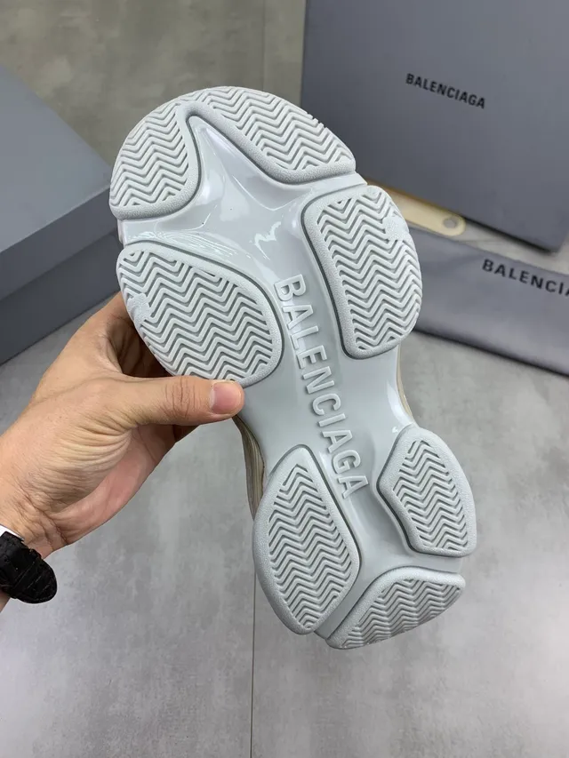 Balenciaga Triple S Off-White zapatillas chunky 2
