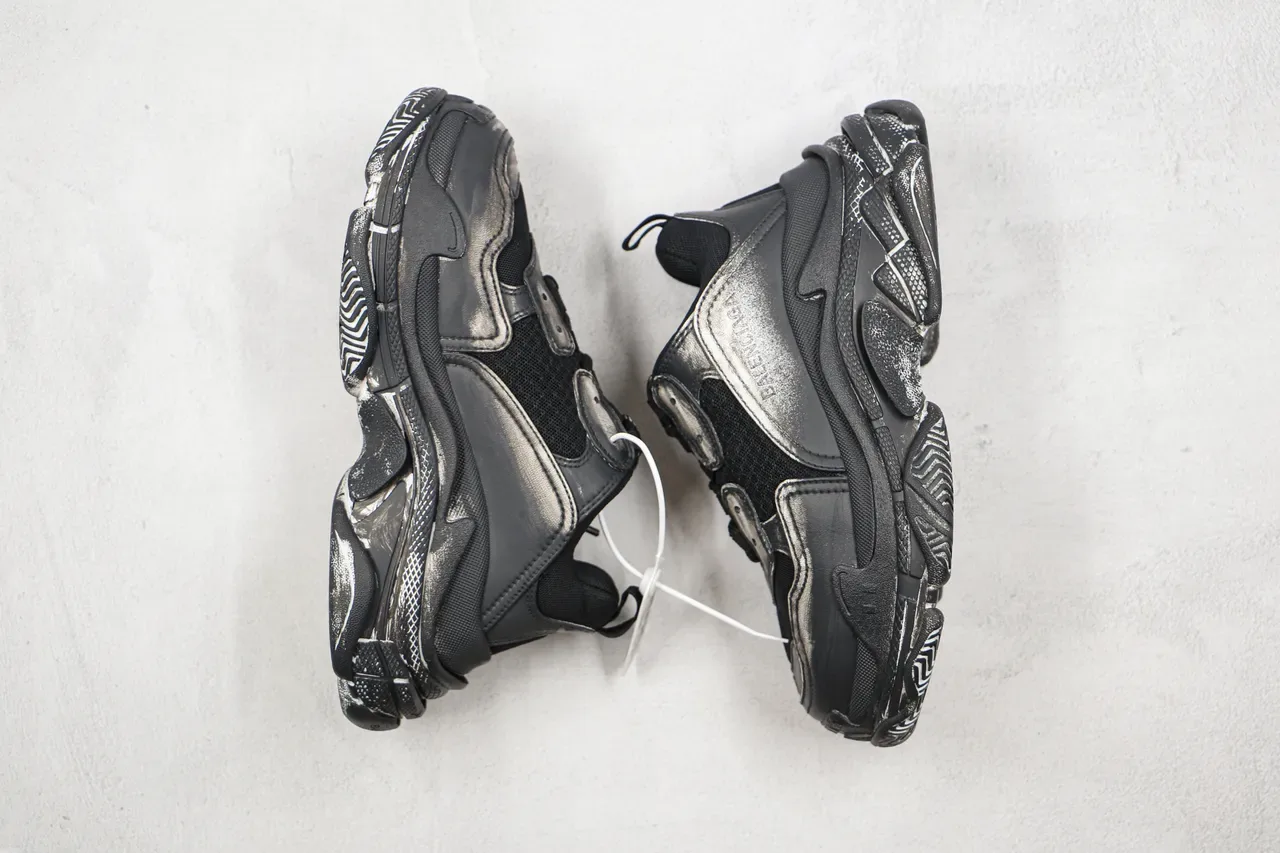 Balenciaga Triple S Runner Zapatillas Chunky Negras y Plateadas 2