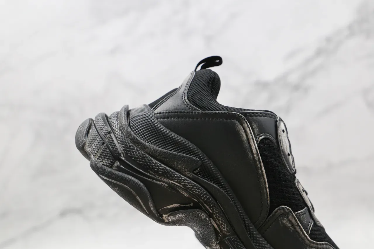 Balenciaga Triple S Runner Zapatillas Chunky Negras y Plateadas 5
