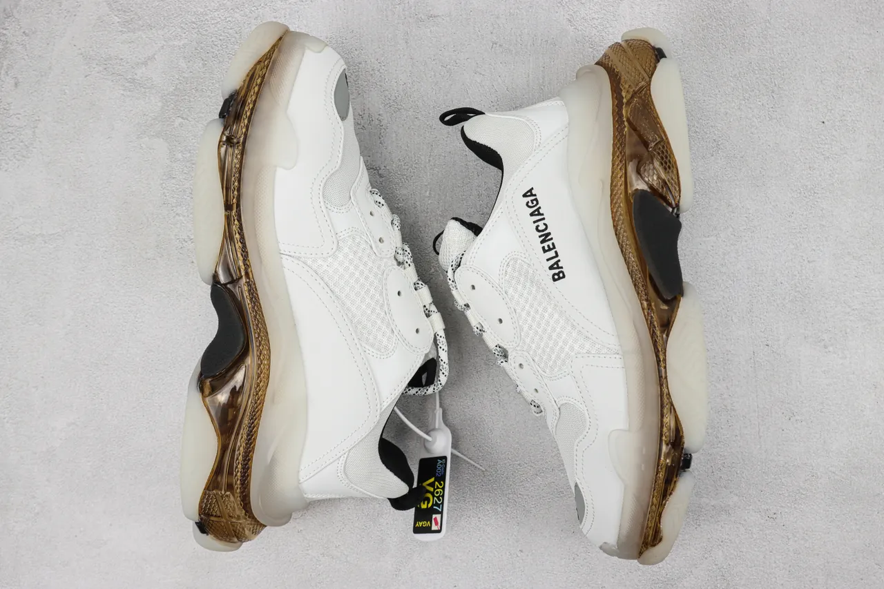 Balenciaga Triple S 白色和金色厚底运动鞋 2