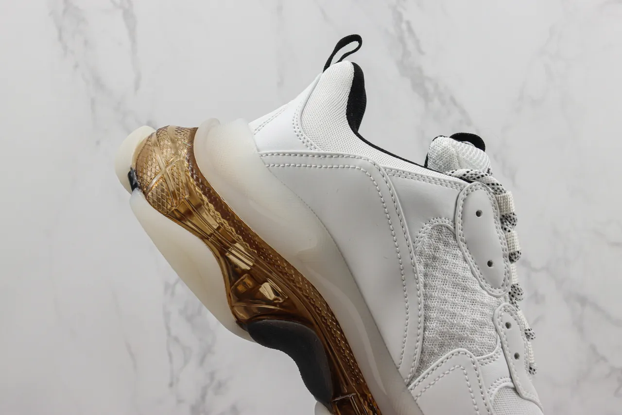 Balenciaga Triple S 白色和金色厚底运动鞋 5