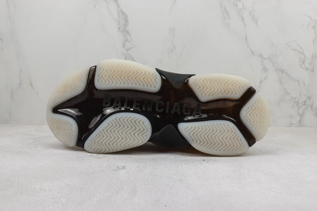 Balenciaga Triple S 白色和金色厚底运动鞋 8