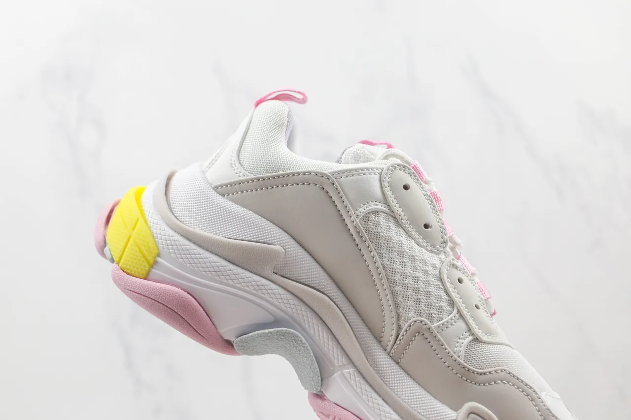 Balenciaga Triple S blanc gris rose jaune baskets chunky 6