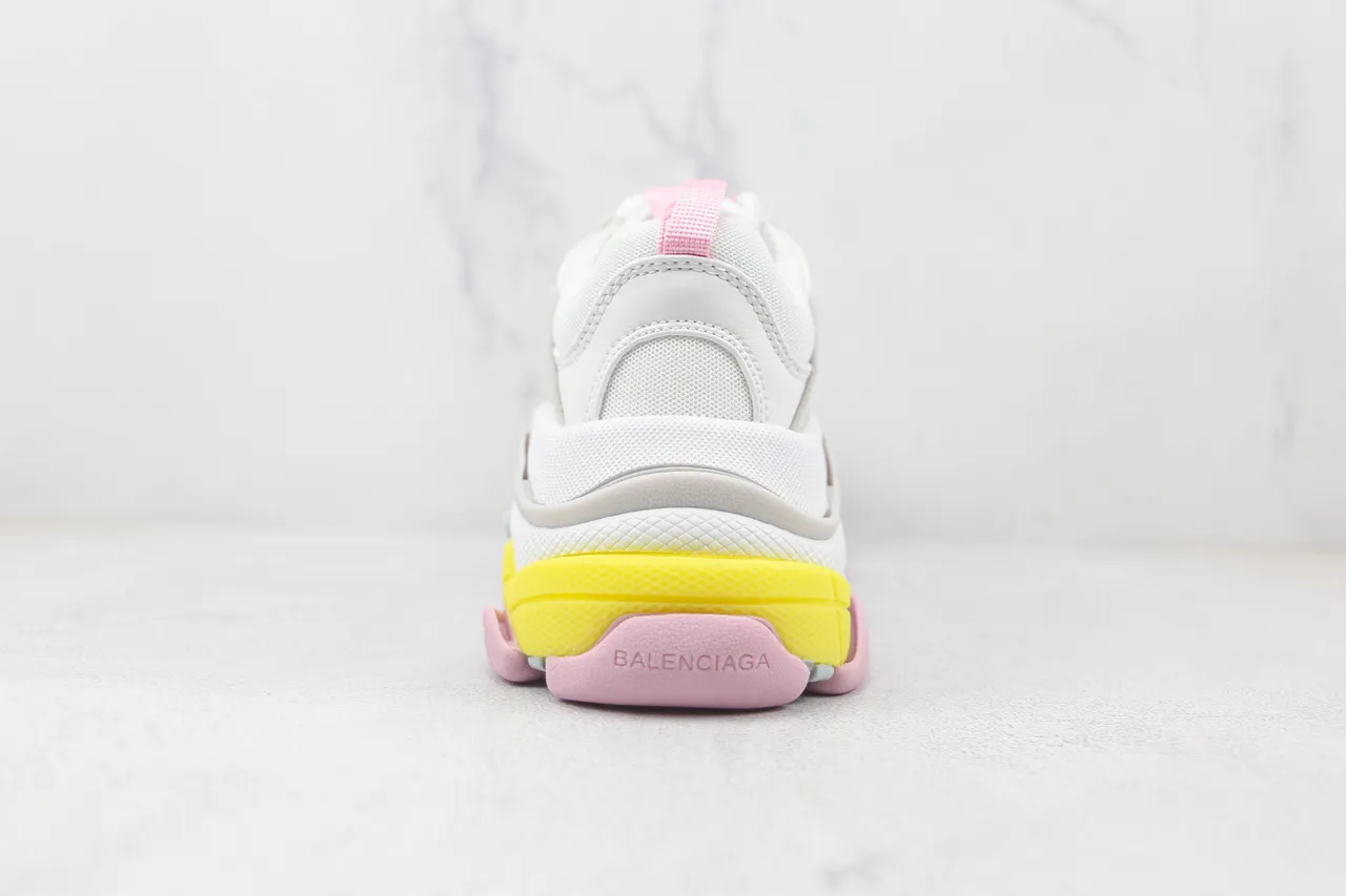 Balenciaga Triple S blanc gris rose jaune baskets chunky 9
