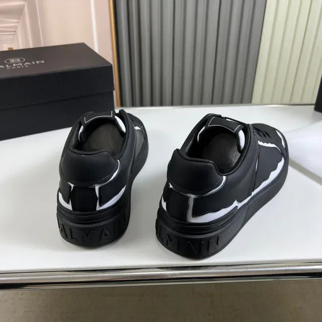 Balmain Noir Blanc Empeigne Cuir Structurel Panneaux Ondulatoires Asymétriques Sneakers Lifestyle 6
