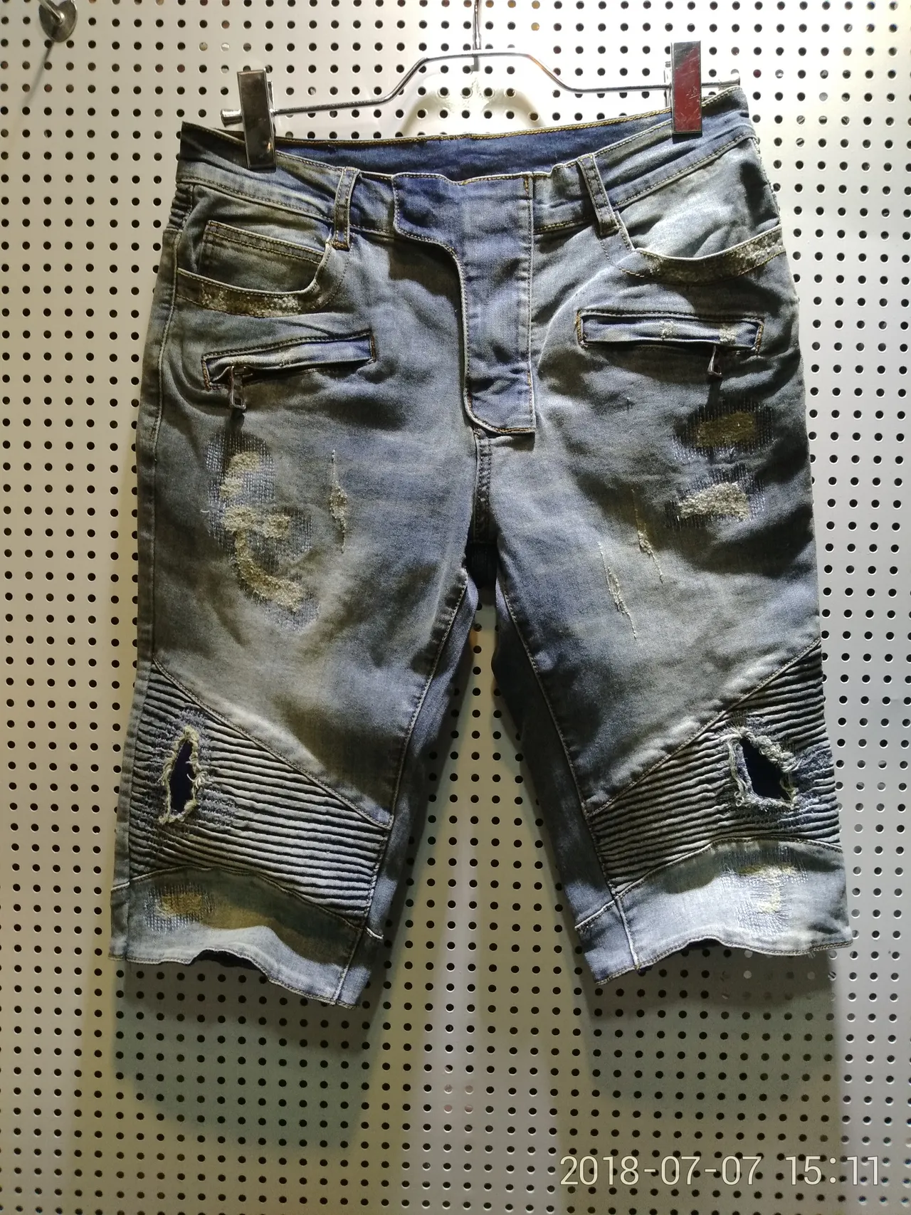 Balmain Shorts de Mezclilla Estilo Biker Desgastados 2