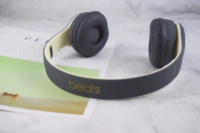 Beats Solo³ لاسلكي بني مجموعة الكلوب سماعات فوق الأذن 3