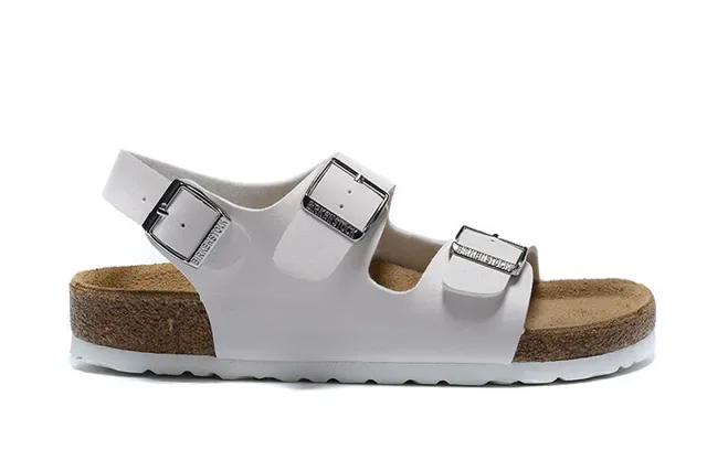 Birkenstock Arizona सफेद दो पट्टियों वाला कैजुअल सैंडल्स 2