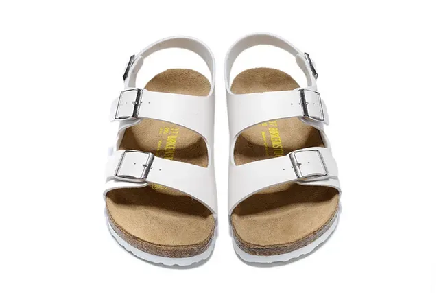 Birkenstock Arizona सफेद दो पट्टियों वाला कैजुअल सैंडल्स 3