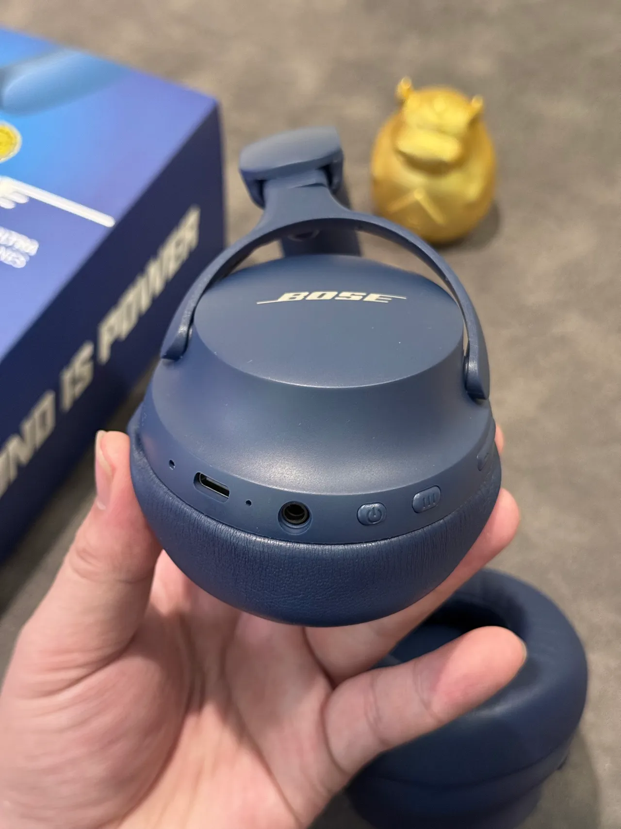 Bose QuietComfort Ultra Headphones Navy Blue Over-ear Headphones 11