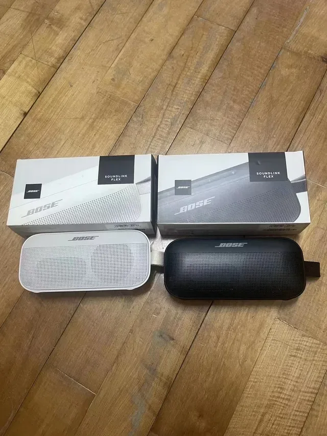 Bose SoundLink Flex أسود أبيض مستطيل مضغوط الجسم شبكة معدنية مثقبة سماعة محمولة 4