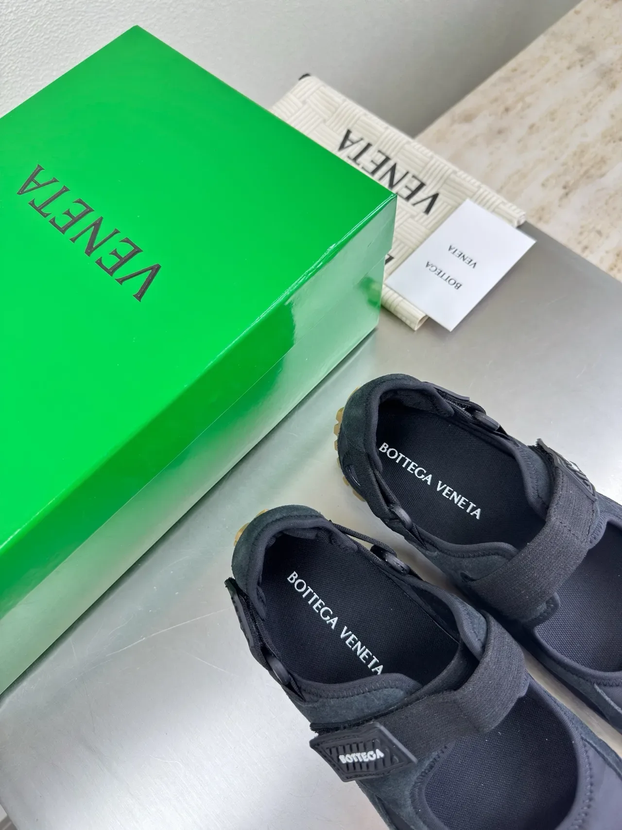 Bottega Veneta Andiamo حذاء ماري جين أسود من السويدي 5