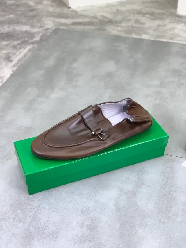 Bottega Veneta Andiamo Mocassim Marrom de Couro com Fivela 4