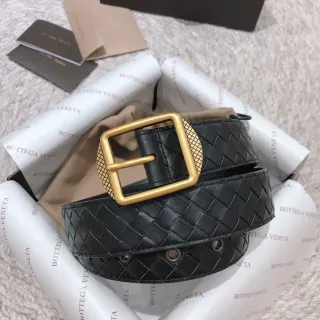 Bottega Veneta Negro Dorado Intrecciato Cinturón de Cuero con Hebilla Cuadrada Tejida