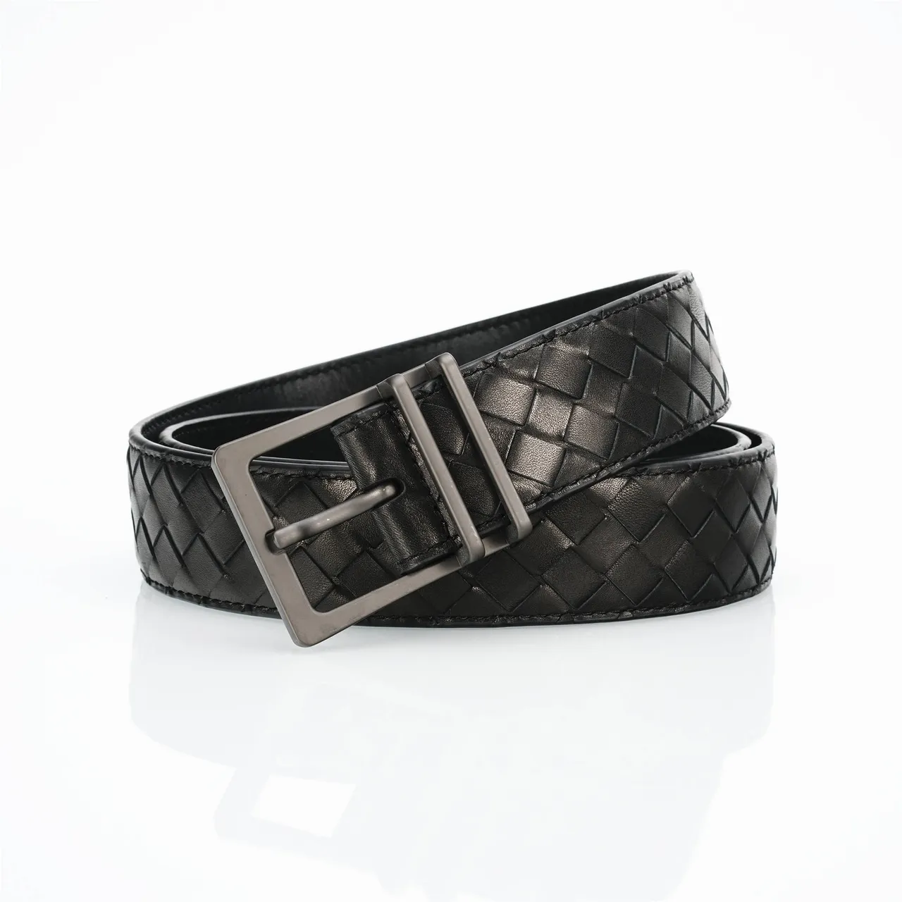 Bottega Veneta Cassette Intrecciato Cinturón de cuero negro 4