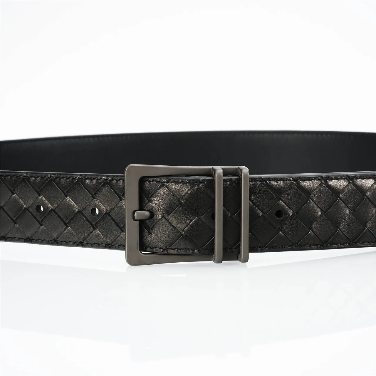 Bottega Veneta Cassette Intrecciato Cinturón de cuero negro 8