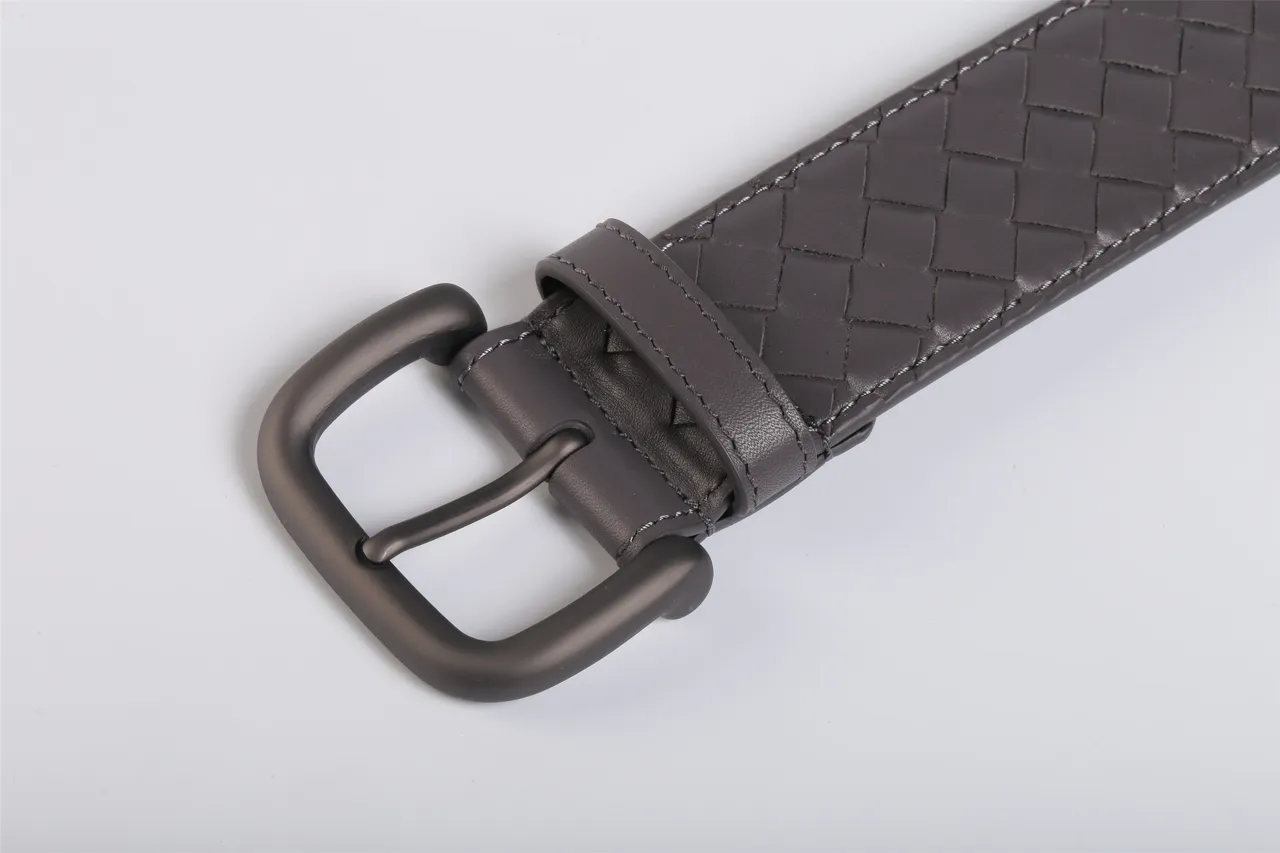Bottega Veneta Cassette Intrecciato ধূসর চামড়ার বেল্ট 4