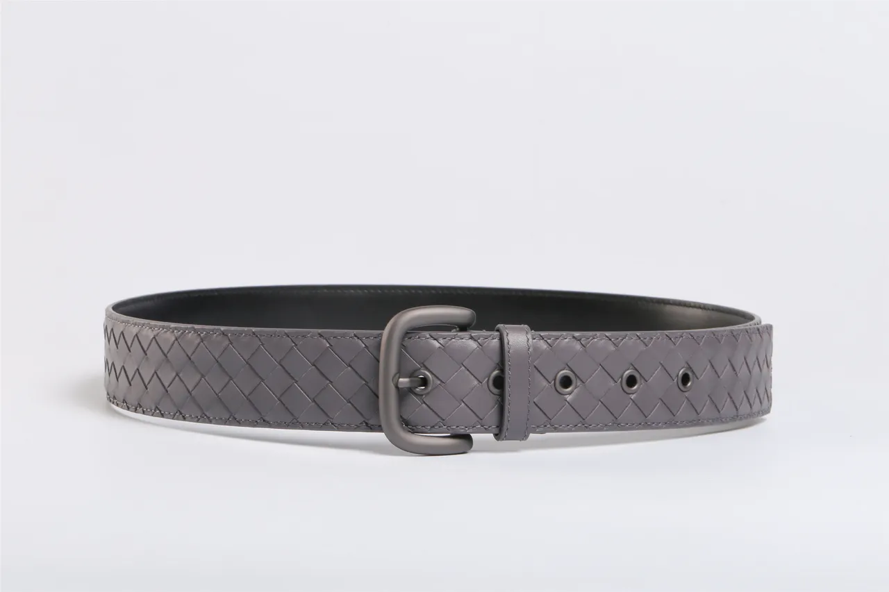 Bottega Veneta Cassette Intrecciato ধূসর চামড়ার বেল্ট 9