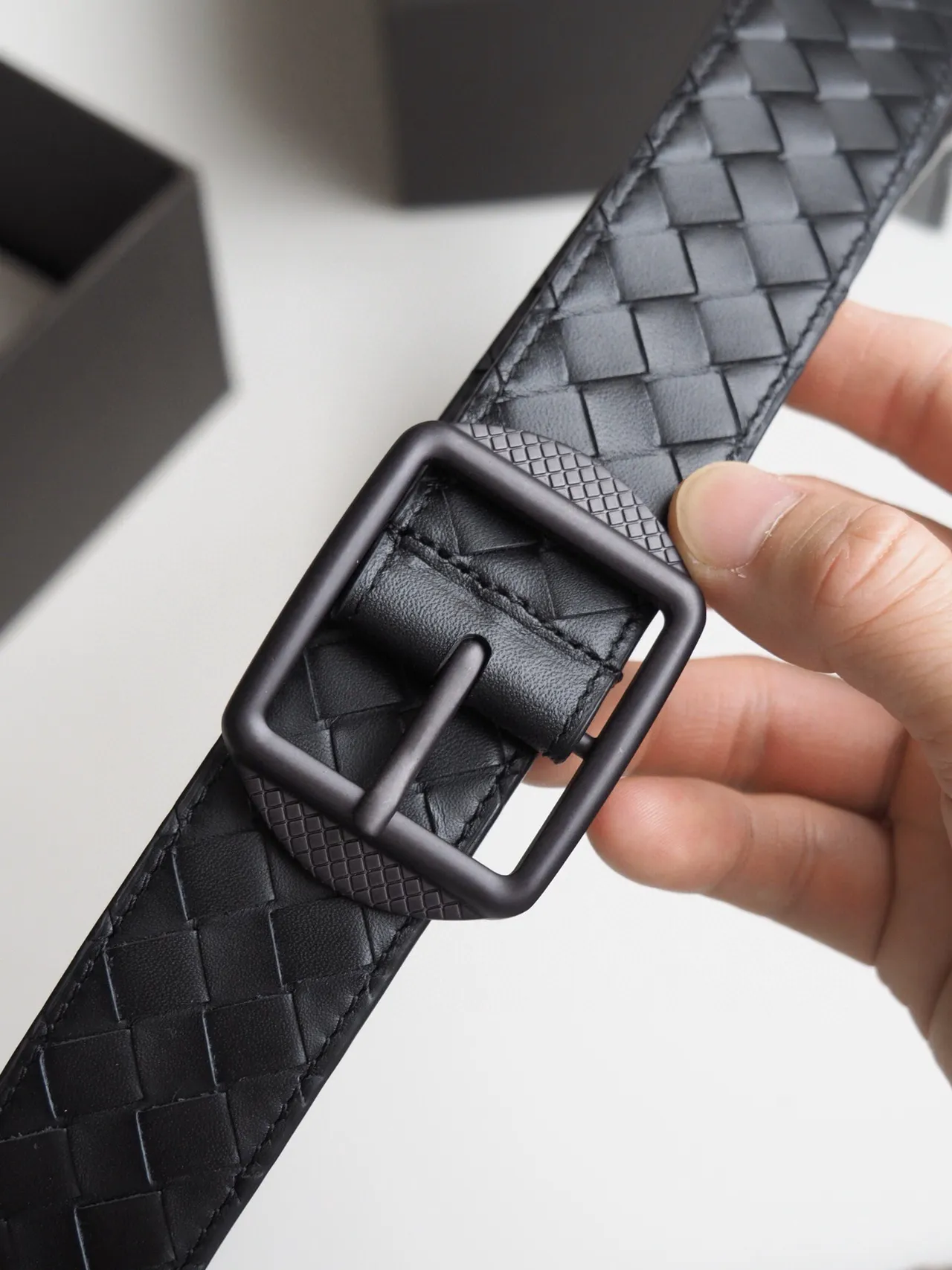 Bottega Veneta Cassette Intrecciato बुनी हुई चमड़ी की बेल्ट 7