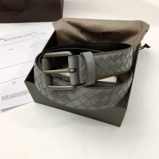 Bottega Veneta ধূসর রূপালি বোনা ইন্ট্রেচিয়াতো ম্যাট মেটাল বাকেল লেদার বেল্ট