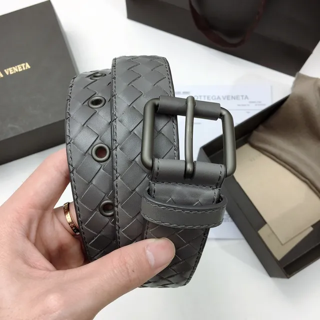 Bottega Veneta حزام جلدي رمادي فضي منسوج إنتريتشياتو إبزيم معدني مات 4