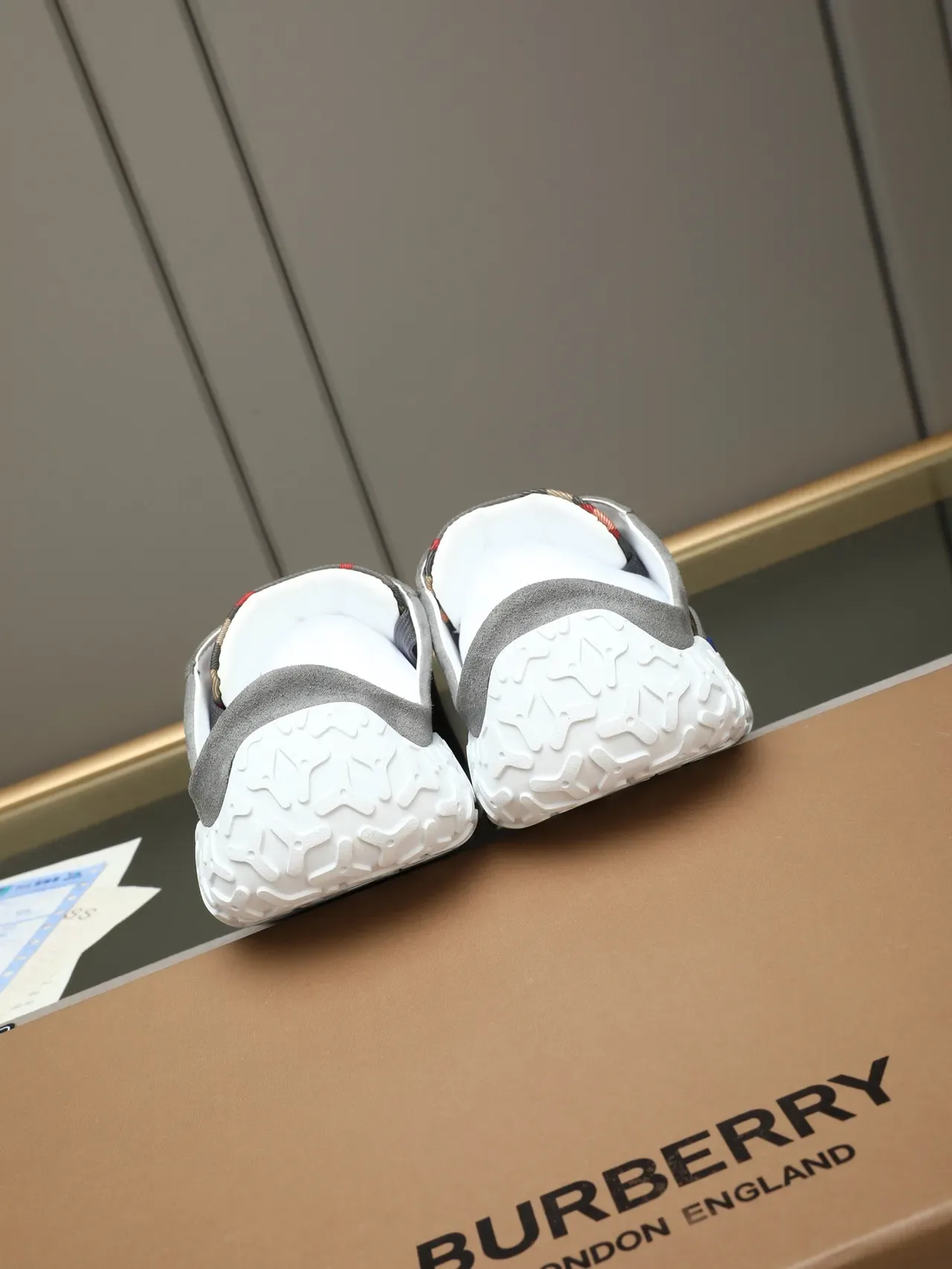 Burberry Check et daim Lifestyle Sneaker 3