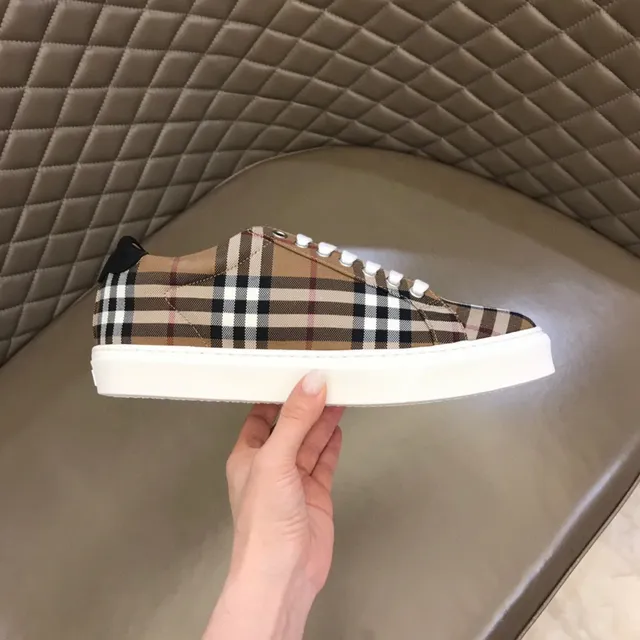 Burberry Check Sneaker Beige Noir Plaid Toile Supérieure Plat Semelle Caoutchouc Blanc Lifestyle Sneakers 5