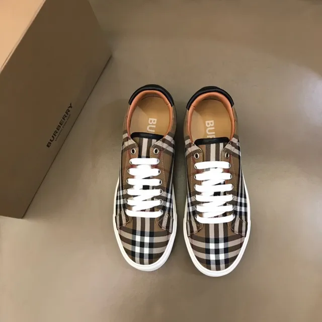 Burberry Check Sneaker Beige Noir Plaid Toile Supérieure Plat Semelle Caoutchouc Blanc Lifestyle Sneakers 9