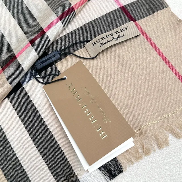 Burberry bufanda cachemira beige classic check 3