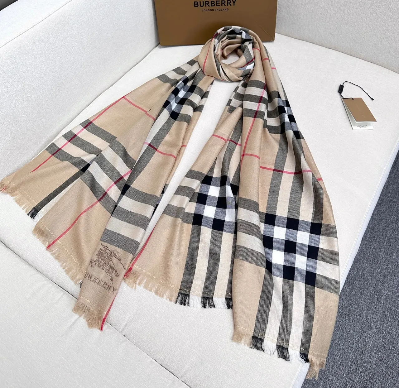 Burberry bufanda cachemira beige classic check 5