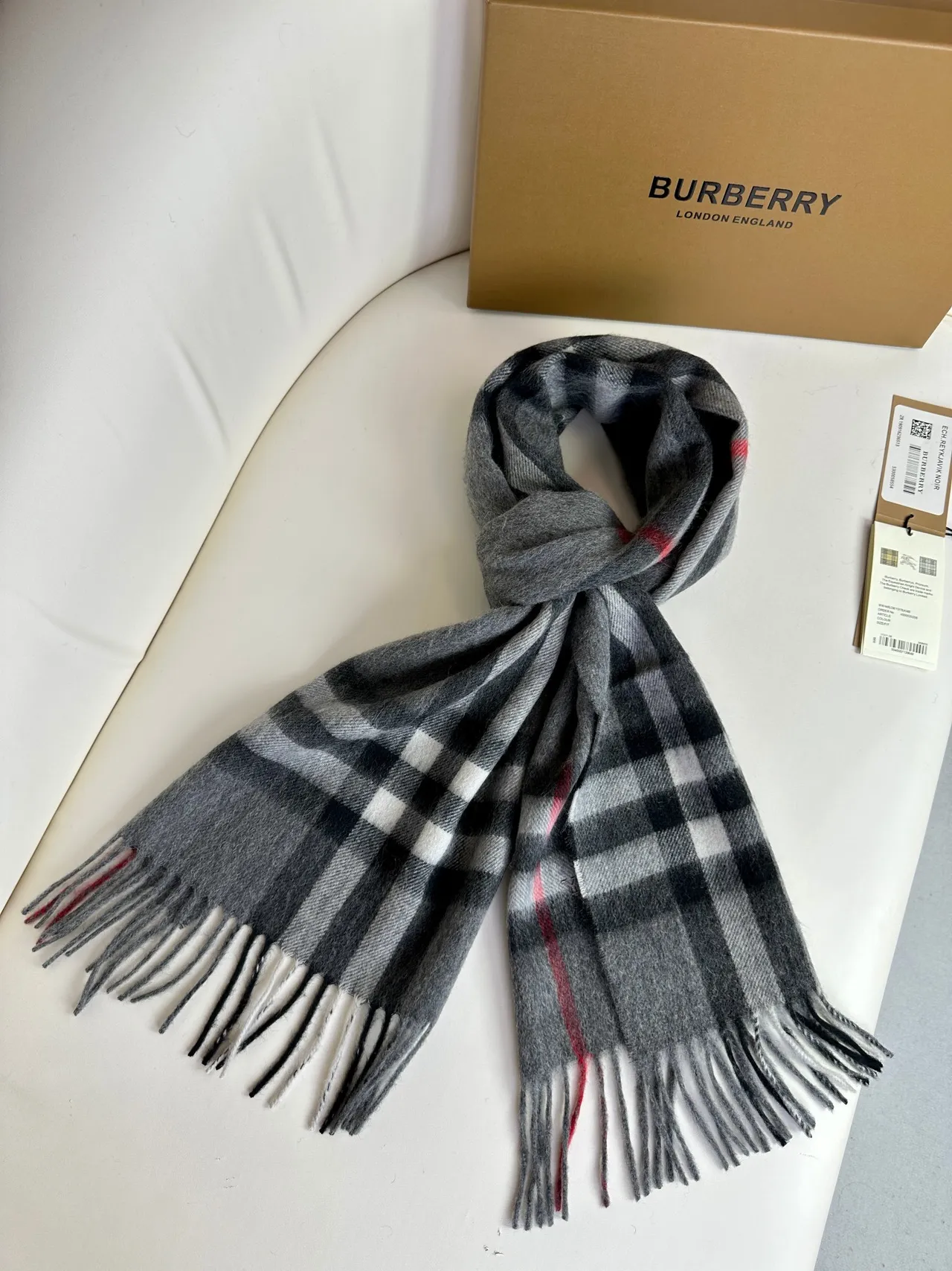 Burberry Foulard Gris Noir Motif Carreaux Classique Tissée Équestre Chevalier Logo Cachemire 9