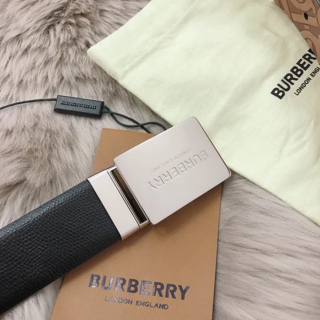 Burberry Knight Belt Azul Marinho Perfurado Xadrez Cinto de Couro 6