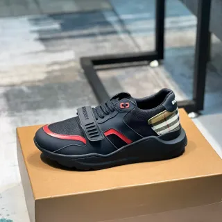 Burberry Knight sneakers lifestyle noir rouge à carreaux