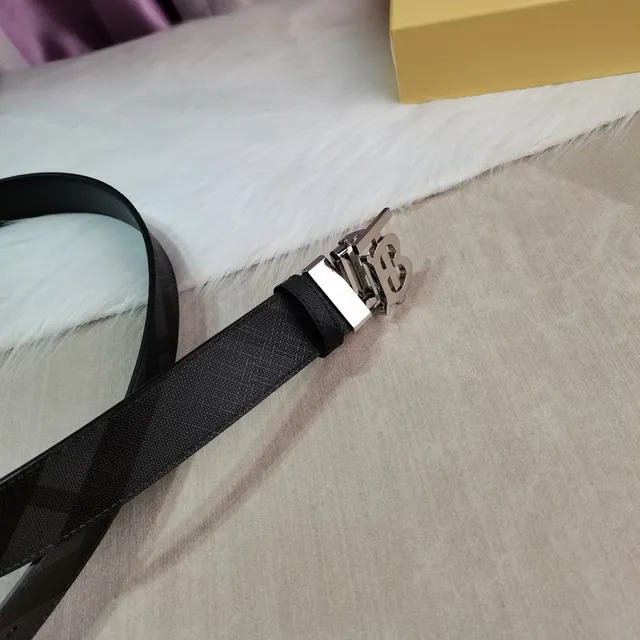 Burberry Knight উল্টো যোগ্য TB Monogram কালো চামড়ার বেল্ট 8