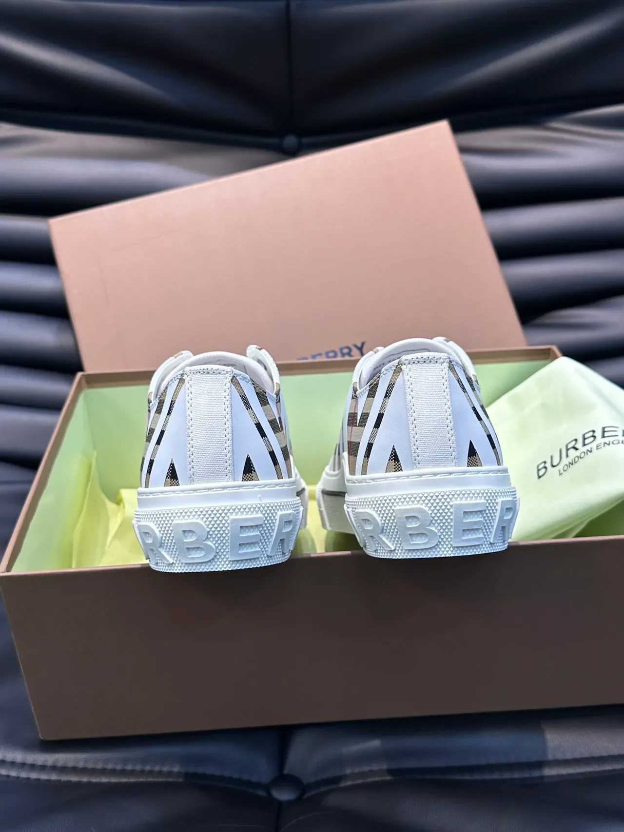 Burberry Knight सादा এবং চেক প্যাটার্ন লাইফস্টাইল স্নিকার্স 3