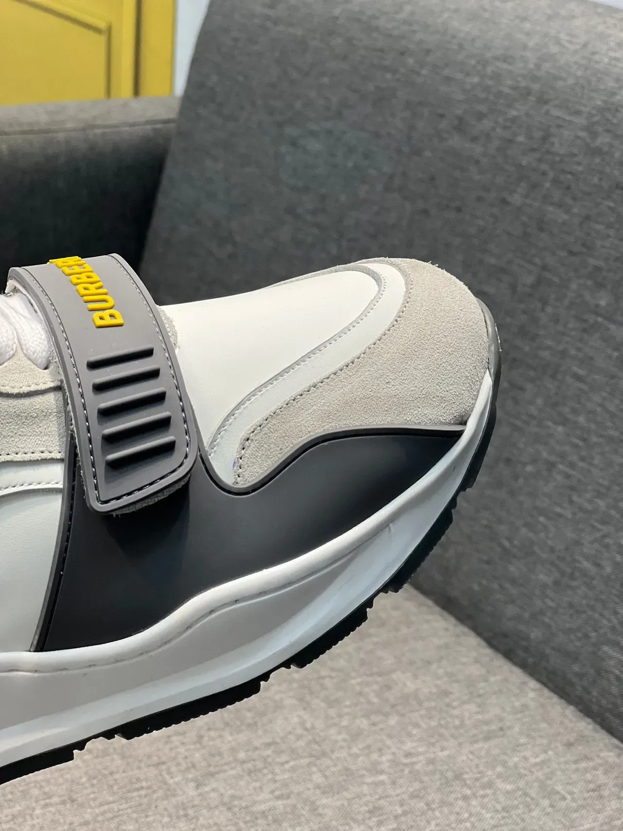 Burberry Knight White Gray Midsole Mixed-Material Upper Chunky Sneakers 3