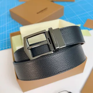 Burberry Reversible Buckle Black Pebbled Leather Belt
